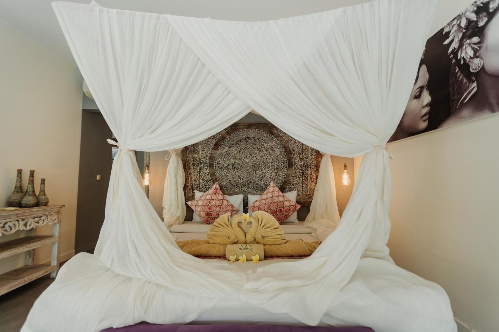Maylie Bali Villa & Bungalows Canggu Esterno foto